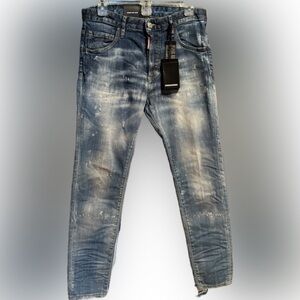 DSQUARED2 MSRP $819 NWT WASHED
JEANS SIZE IT38
$338 $819
Size: 1138